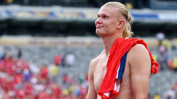 Han brugte hele sin barndom i fodboldhaller – nu er han Norges VM-helt