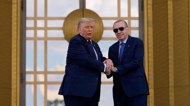 Trump i Ankara: Grønland bør kontrolleres af USA