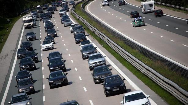 På vej på kør-selv-ferie? Her er de bedste råd fra biløkonomen