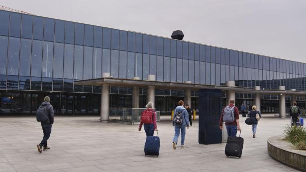 Forsik­rings­sel­skaber advarer mod at rejse på ferie uden forsik­ring