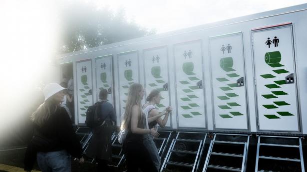 Stort fald i overskud hos udlejer af toiletter til festivaler