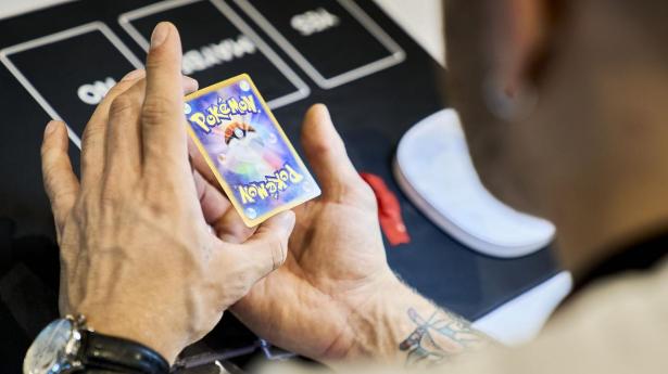Investorer flokkes om Pokémon-kort: Det gør tyvene også