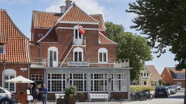 Koncern dropper køb af historisk hotel i Skagen