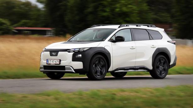Terrængående el-stationcar opfører sig som en Subaru