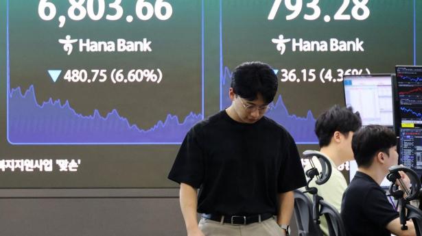 Aktier falder dybt i Korea og Japan