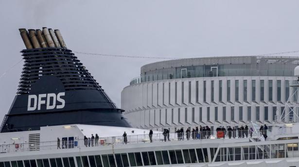DFDS tager afsked med færgedirektør