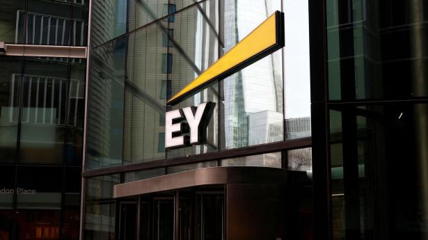 EY opretter nyt AI-kontor for at hente milliardafkast
