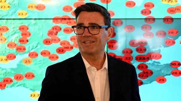 Andy Burnham skrev med person, han troede var Trumps tætte rådgiver