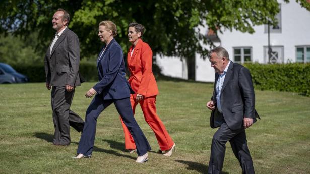 “Regeringen blæser med mel i munden”