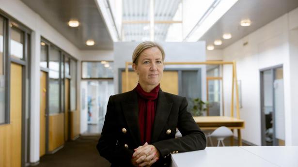 Ambu-topchef efter to nedjusteringer: Man skal ikke ryste på hånden