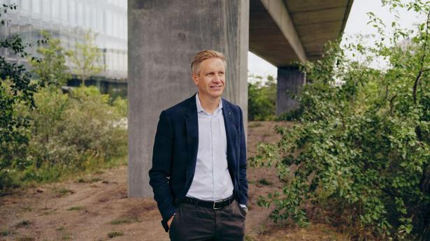 Hypersensitiv topchef rydder op i Rambøll – en kompetent kolos på lerfødder