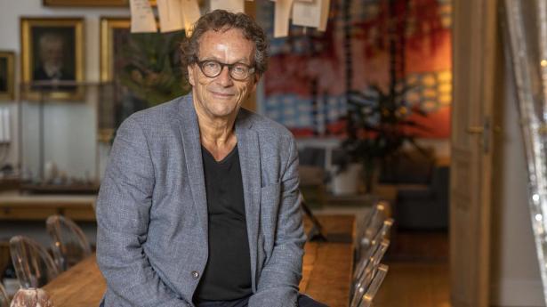 Han elsker sin lejekontrakt fra 1990’erne