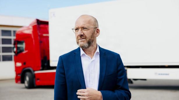Dansk lovgivning om dobbelttrailere får Frode Laursen til at flytte millioninvestering til Sverige