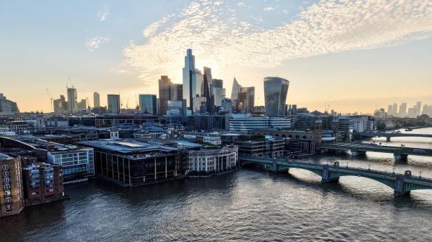 Britisk domstol godkender Zurichs milliardopkøb af specialist