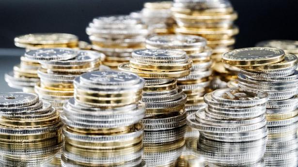 Pengene fosser ind i statskassen: 35 mia kr. i overskud