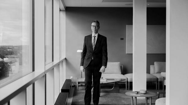 PwC-topchef: “De tunge eksperter får man kun, hvis man tager de unge ind i dag”