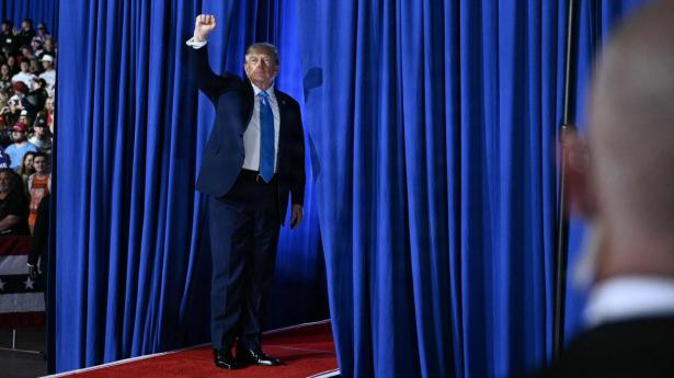 Nye tal: Republikanere skruer kraftigt ned for Trump i valgannoncer
