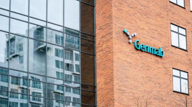 Finanshuse hæver Genmab-kursmål på stribe efter stærke studiedata