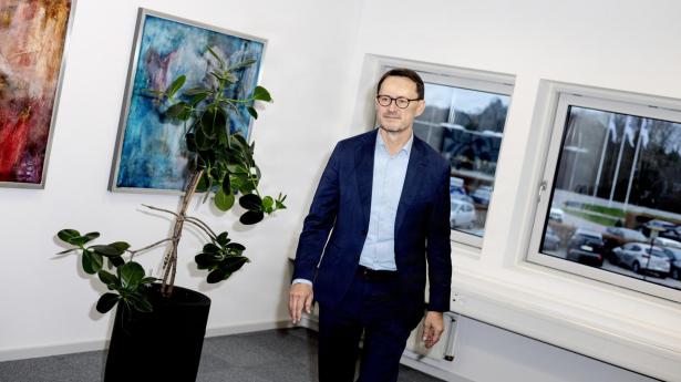 Tidligere Coloplast-topchef stopper som formand i UV Medico