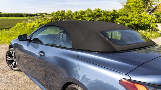 BMW M440 Cabrio 2.jpg