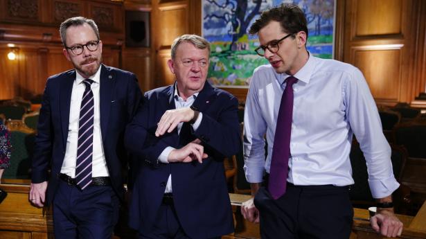 Det bliver formentlig ikke til en regering mellem Venstre, LA og Moderaterne i denne omgang. Partierne i midten og højre side af Folketinget kan ikke tælle til 90 mandater. Foto: Bo Amstrup/Ritzau Scanpix
