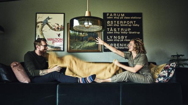 Coronanedlukningen i starten af året gave Bolette og Niels Berg Kjær lyst til at prøve livet uden for stenbroen af. Nu har de opsagt lejligheden og fået tilladelse til at bo fast i deres sommerhus de næste to år. Foto: Magnus Møller