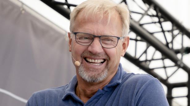 Anders Dam var i hopla, da han fredag debatterede med Lars Trier Mogensen på Folkemødet, men når snakken faldt på Handelsbanken, blev direktøren tavs. Foto: Walther Bølge