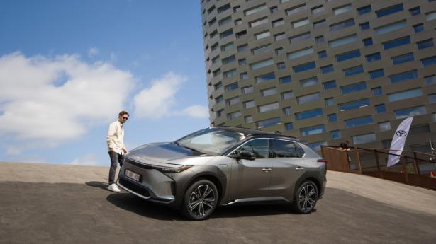 Den internationale præsentation af Toyotas nye eldrevne SUV foregår på Amager Bakke også kaldet Copenhill. Fotos: Mikkel Østrup-Jeppesen.