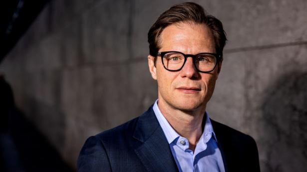 Danske Bank-topchef Carsten Egeriis budgetterer med, at banken næste år ikke skal betale for advokater til at forhandle om en amerikanske hvidvask-bøde. Aekivfoto: Simon Fals