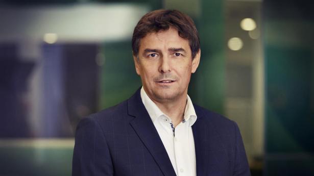 Siden de tidlige 20’ere har Erik Gadeberg arbejdet i Jyske Bank, hvor han løbende har fået nyt ansvar. Nu skal han stå for kapitalforvaltning og erhverv i direktionen. PR-foto