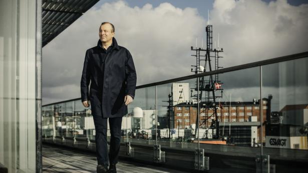 Adm. direktør for rederiet Esvagt, Peter Lytzen, tror ikke på en brexit-aftale i 11. time. Han er i fuld gang med at planlægge efter et “no deal”-scenarie 1. januar. Foto: Robert Attermann