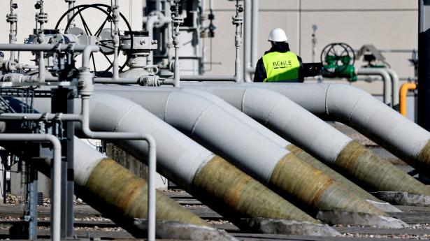 De to Nord Stream-gasledninger fra Rusland til Europa er både lukket og saboteret. Men gasprisen er alligevel faldet den seneste måned til gavn for de danske naturgasfamilier. Arkivfoto: Hannibal Hanschke/Reuters/Ritzau Scanpi