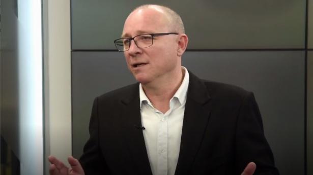 "Spredning er redning på aktiemarkedet," lyder det fra Johnny Madsen, investeringschef i Dansk Formue- & Investeringspleje