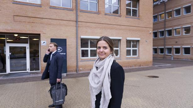 Katrine W. Gottlieb forsvarede fredag Guenther Klar sammen med Nicolai B. Sørensen i Retten i Glostrup. Hun opfordrede blandt andet domsmandsretten til ikke at lade sig påvirke af den dækning, der har været af udbyttesagen i de landsdækkende medier. Arkivfoto: Claus Bech/Ritzau Scanpix
