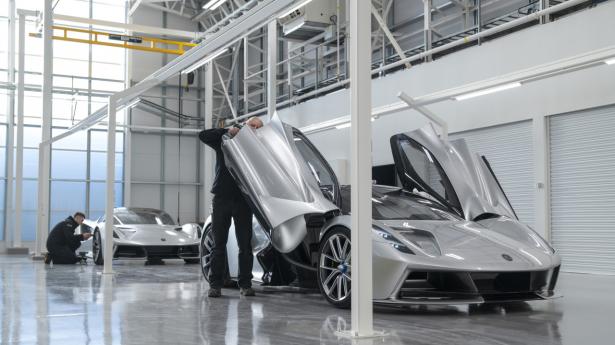 Lotus-Evija-02.jpg