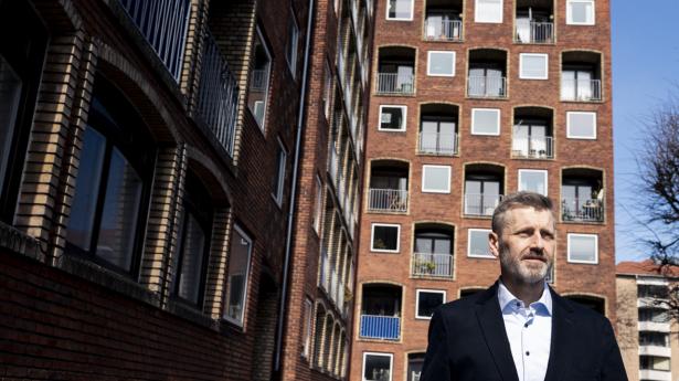 “Det er blevet mere attraktivt at få lagt sit banklån ind under realkreditlånet,” siger Mikael Mogensen, realkreditekspert hos Mybanker. Foto: Andreas Vinther