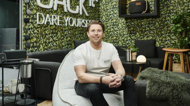 Stifter og direktør af Sackit Kristoffer Glerup går efter at omsætte for over 100 mio. kr. i 2021. PR-foto