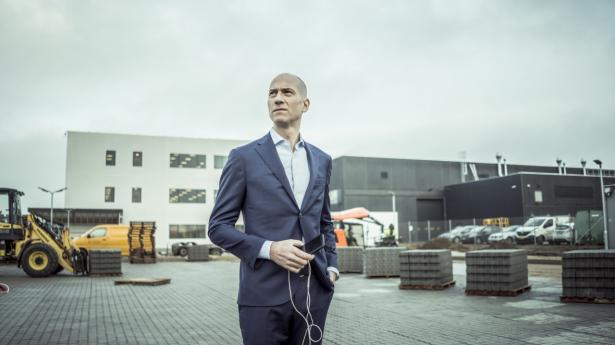 Sebastian Koks Andreassen, direktør i Green Hydrogen Systems, er fotograferet på virksomhedens nye fabrik i Kolding sidste år. Arkivfoto: Michael Drost-Hansen