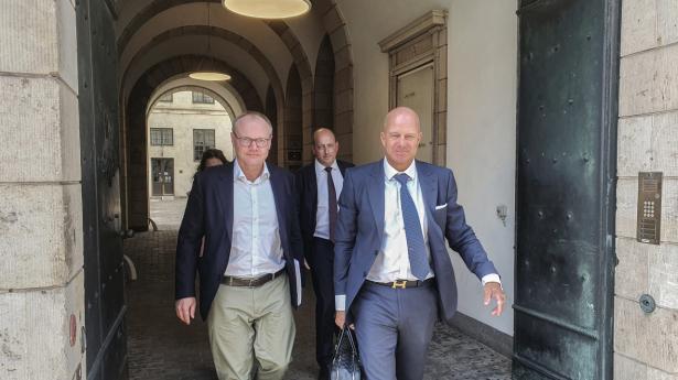 Tre kuratorer skal håndtere David Nikolaj Nielsens konkurs: Peter Krarup fra Mazanti Andersen (th.), Preben Jakobsen fra Gorrissen Federspiel (i midten) og Bo Lauritzen fra SJ Law (tv). Foto: Johan Christensen
