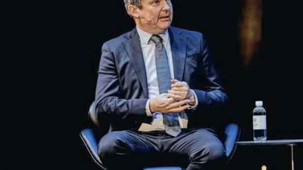 Direktør for Finans Danmark, Ulrik Nødgaard, siger at bankerne er parate til at hjælpe corona-ramte virksomheder med likviditet. Foto: Steven Achiam