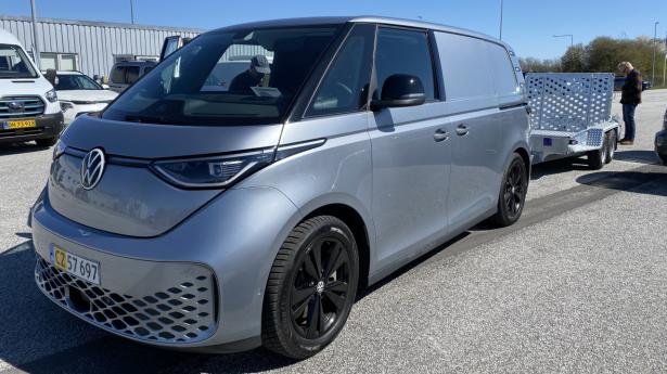 VW ID.Buzz er kåret som Årets Bil i Danmark 2023, og varebilsudgaven ID.Cargo vinder nationale og internationale priser for sin klasse. Den mest prestigefyldte titel er “Van of the Year 2023.”