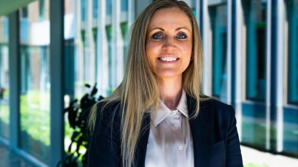Dorte Bilsgaard rykker fra en stilling som mæglerchef til kommerciel direktør og indtræder i Danicas direktion. Foto: PR