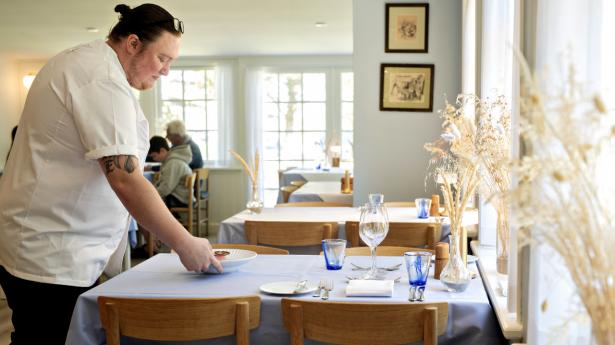 Lækker mad på afslappet badehotel væk fra Skagens masseturisme