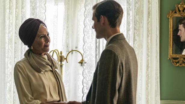 Birthe Neumann og Simon Bennebjerg fascinerer som Karen Blixen og Thorkild Bjørnvig i Bille Augusts fremragende film "Pagten". PR-foto