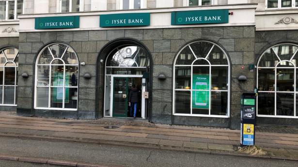 Jyske Bank har tirsdag besluttet at indstille et aktietilbagekøbsprogram på 400 millioner kroner grundet coronavirusset. Programmet er en måde at sende overskud tilbage til aktionærerne. (Arkivfoto)