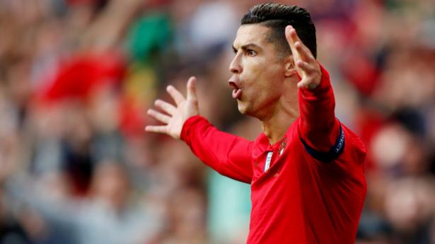 Cristiano Ronaldo har ifølge Forbes tjent 650 millioner dollar, 4,3 milliarder kroner, bare i lønninger over sin 17-årige lange karriere. Arkivfoto: Rafael Marchante/Reuters