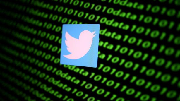 Anonyme kilder, der angiveligt var med i hackerangrebet mod Twitter, siger til mediet Vice, at de betalte en medarbejder hos Twitter for at give dem adgang til adskillige konti. Arkivfoto: Dado Ruvic/Reuters