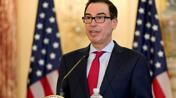 Finansminister Steven Mnuchin er klemt i sit eget parti. Præsident Trump ønsker pludselig mere stimulus end Demokraterne, mens de republikanske senatorer vil have meget mindre. Foto: Pool/Reuters