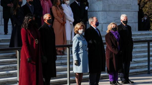 Obama-parret, Bush-parret og Clinton-parret deltog onsdag i indsættelsen af Joe Biden som USA's 46. præsident.