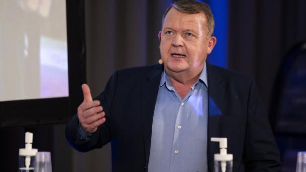 Tidligere Statsminister Lars Løkke Rasmussen ses her til valgfest i november i forbindelse med det amerikanske valg. Siden da har han meldt sig ud af Venstre og startet et politisk netværk, der ifølge ham selv muligvis kan blive til et parti. (Arkivfoto)